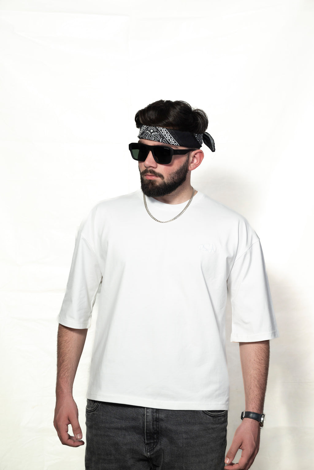 White cropped T-shirt