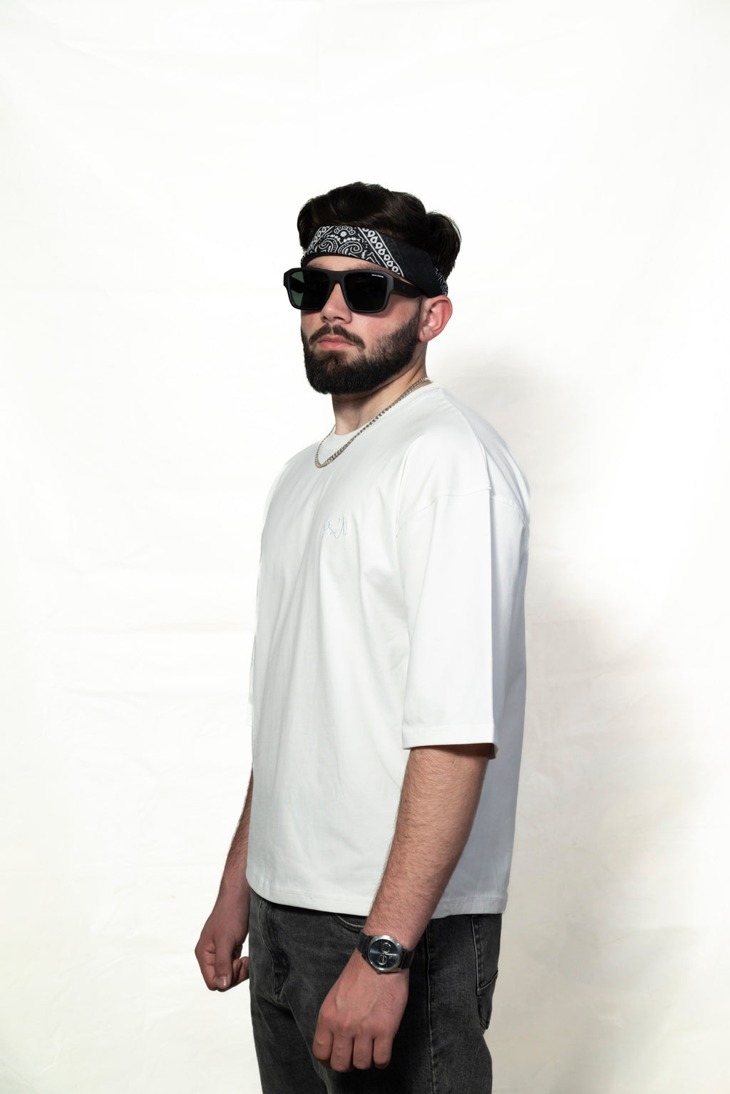 White cropped T-shirt