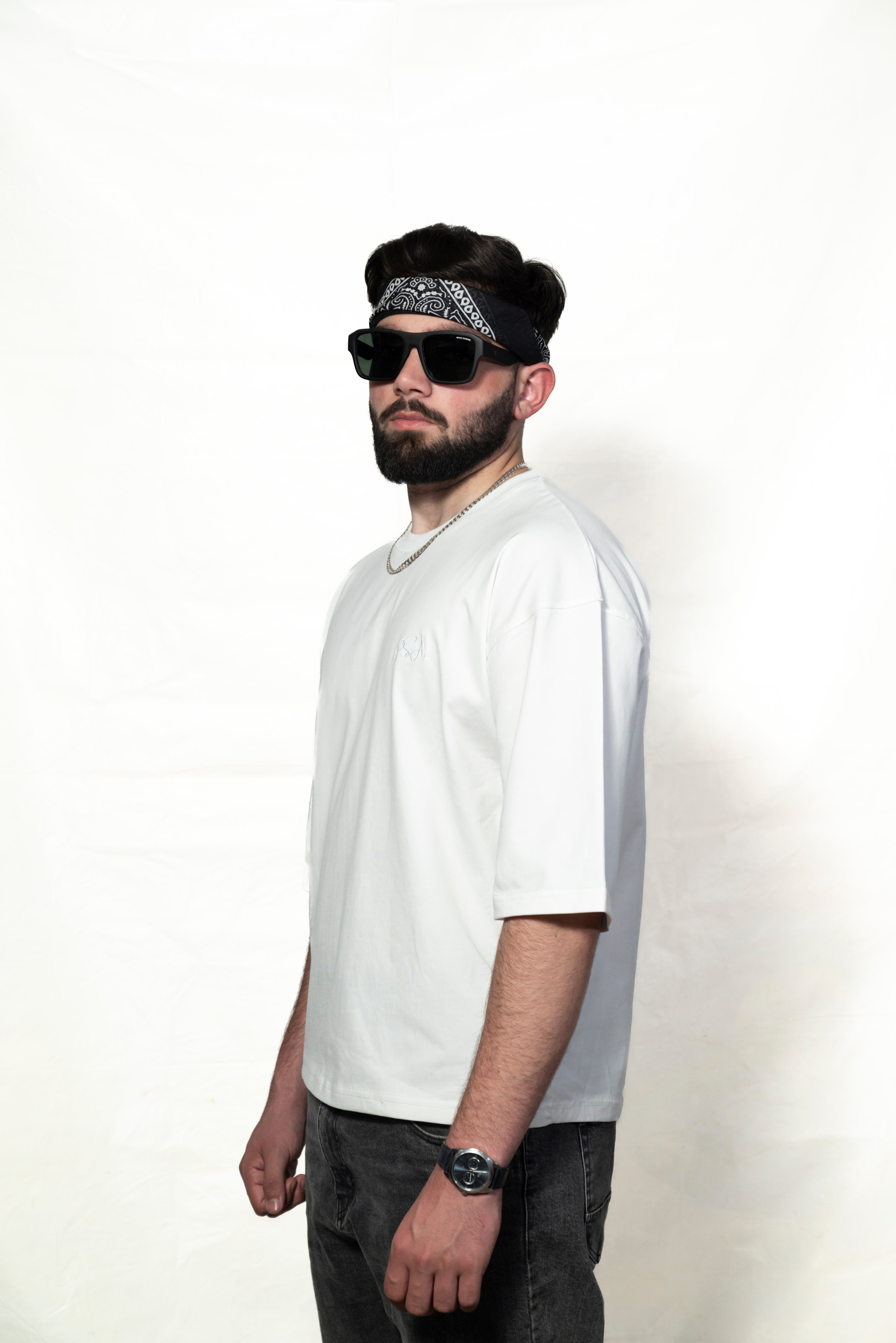 White cropped T-shirt